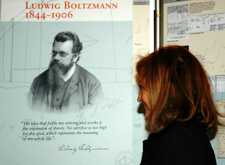 Die Boltzmann-Ausstellung der Zentralbibliothek für Physik am ICTP