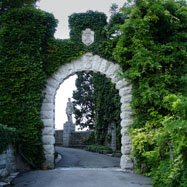 Castello di Duino: Torbogen