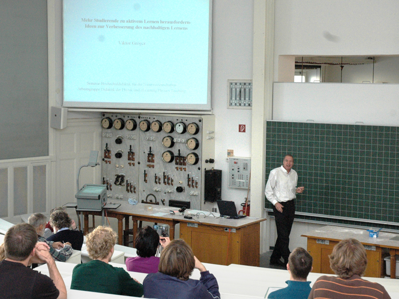 Veranstaltungsreihe »Aktives Lernen« im Großen Hörsaal für Materialphysik der Universität Wien