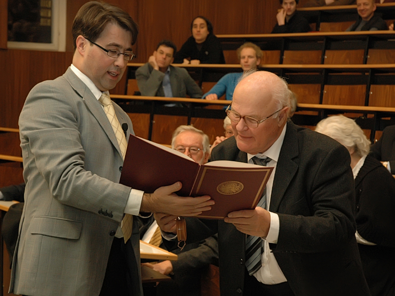 Verleihung des Goldenen Doktordiploms an Fritz Ehlotzky