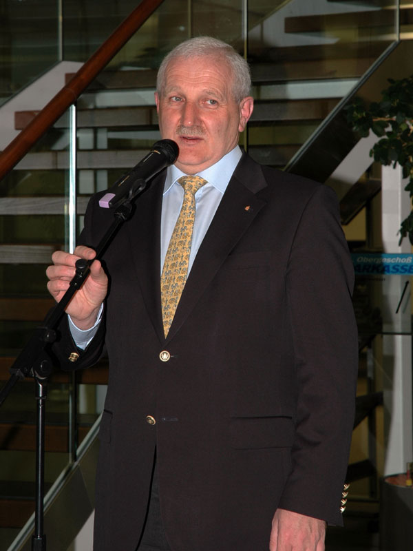 Manfred Wielach, Direktor der Sparkasse Horn